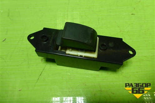 Кнопка стеклоподъёмника (MR587944) для Mitsubishi ASX с 2010г (АСХ)