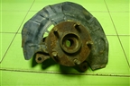 Кулак поворотный передний левый для Toyota Camry V40 с 2006-2011г (Камри)