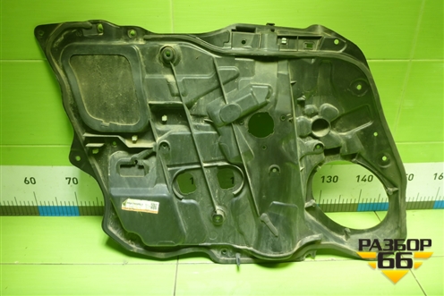 Панель внутренняя двери передней правой (BP4K5897XG) для Mazda Mazda 3 (BK) с 2003-2009г 