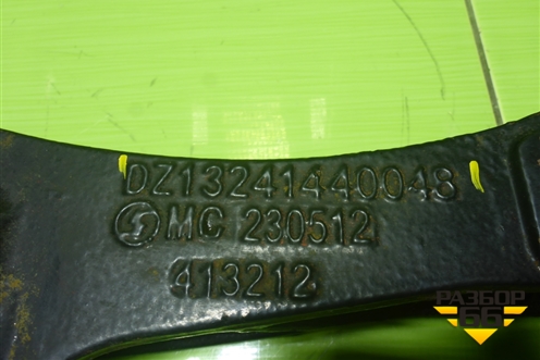 Кронштейн кабины задний правый (DZ13241440048) для Shacman (shaanxi) X3000 (Х3000)