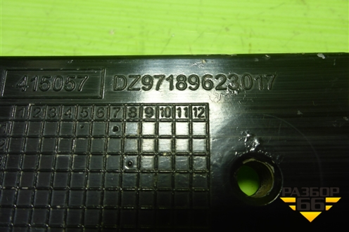 Кронштейн  корпуса фары L/R (DZ97189623017) для Shacman (shaanxi) X3000 (Х3000)