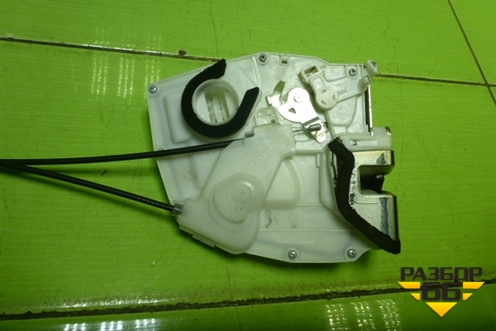 Замок двери задней левой для Suzuki SX4 с 2006-2013г (СХ4)