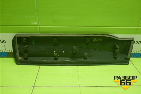 Накладка двери задней правой (8890342840) для Geely Coolray с 2019-2025г (Кулрей)
