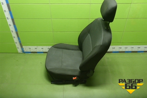 Сиденье переднее правое для Renault Sandero с 2013-2022г (Сандеро)