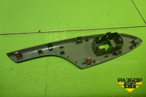 Накладка внутренняя (на обшивку двери задней левой) (7427212230) для Toyota Corolla (E15) с 2006-2013г (Королла 150)
