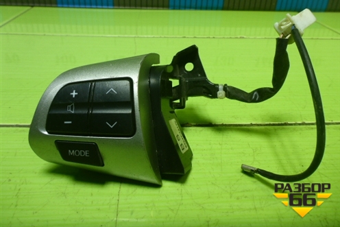 Модуль кнопок управления магнитолой (на руль) (8424712170) для Toyota Corolla (E15) с 2006-2013г (Королла 150)