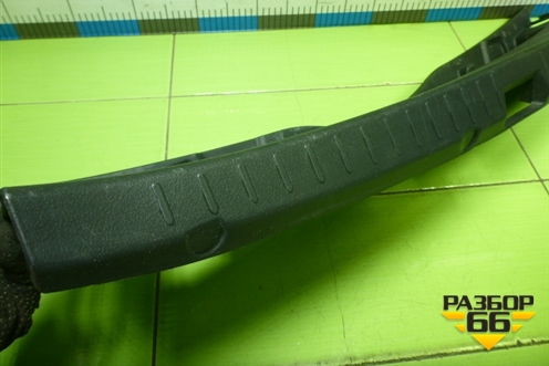 Обшивка багажника на заднюю панель (5838712070) для Toyota Corolla (E15) с 2006-2013г (Королла 150)
