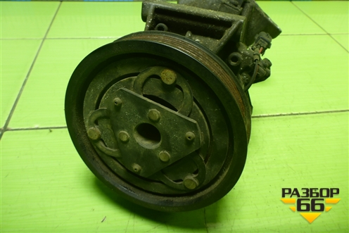 Компрессор кондиционера (1.6л K7MA812) (8201025121) для Renault Sandero с 2013-2022г (Сандеро)