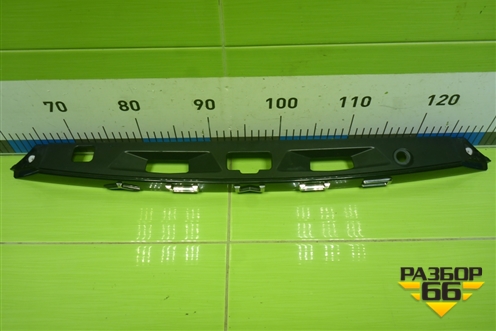Накладка крышки багажника (7680133660) для Toyota Camry XV70 с 2017-2026г (Камри)