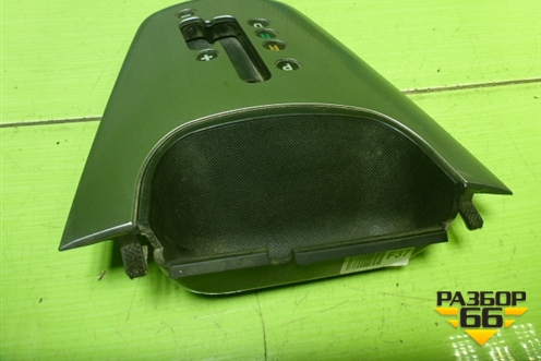 Накладка внутренняя (на консоль) (846512E600) для Hyundai Tucson с 2004-2010г (Туксон)