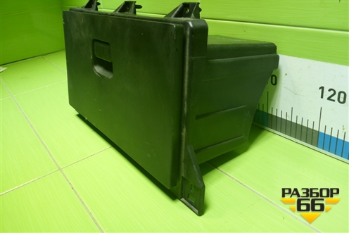 Бардачок  (812W637450040) для Sitrak C7H (С7Н)