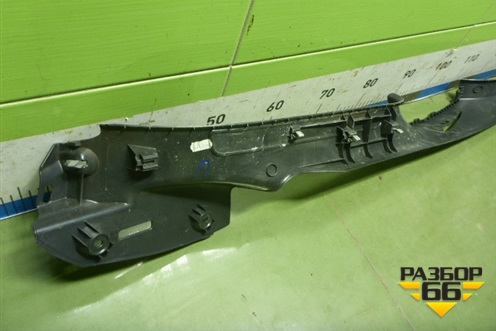 Накладка порога внутренняя правая (3C0853370) для Volkswagen Passat-CC с 2008г (Пассат ЦЦ)