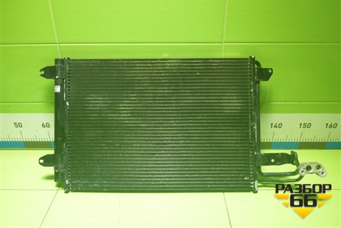 Радиатор кондиционера (1K0298403A) для Volkswagen Golf V Plus с 2005-2014г (Гольф 5 Плюс)