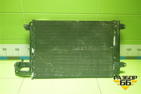 Радиатор кондиционера (1K0298403A) для Volkswagen Golf V Plus с 2005-2014г (Гольф 5 Плюс)