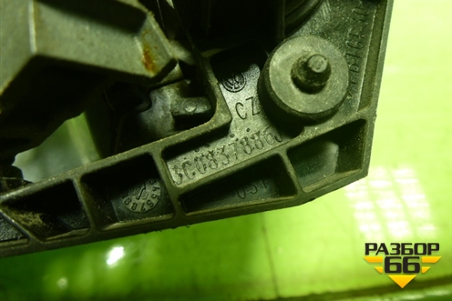Ручка наружная двери передней правой (3C0837886) для Volkswagen Passat-CC с 2008г (Пассат ЦЦ)