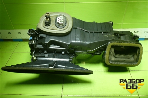 Корпус отопителя (3C11820308) для Volkswagen Passat-CC с 2008г (Пассат ЦЦ)