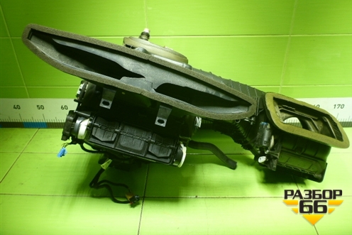 Корпус отопителя (3C11820308) для Volkswagen Passat-CC с 2008г (Пассат ЦЦ)