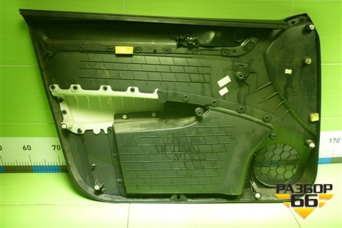 Обшивка двери передней правой под электрику (60U867014) для Skoda Rapid с 2013г (Рапид)