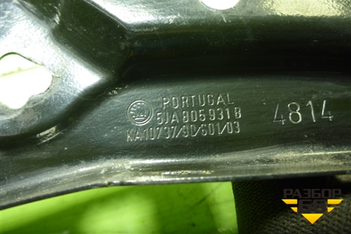 Кронштейн передней панели левый (5JA805931B) для Skoda Rapid с 2013г (Рапид)