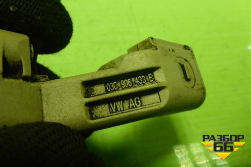 Датчик положения коленвала (1.6л CFN) (03C906433E) для Skoda Rapid с 2013г (Рапид)