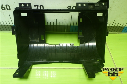 Кронштейн (подстаканников) (5883760050) для Toyota Land Cruiser (200) с 2008г (Ленд Крузер)