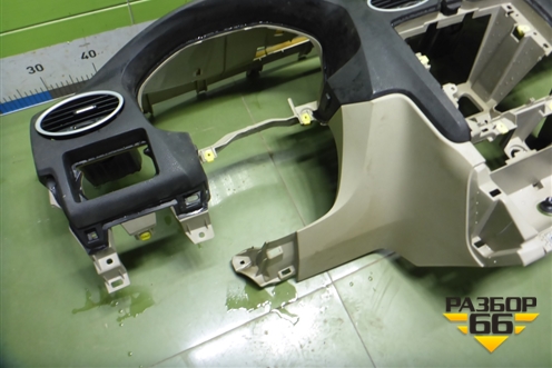 Торпедо с AIR BAG (4M51A04320) для Ford Focus 2 с 2005-2008г (Фокус)