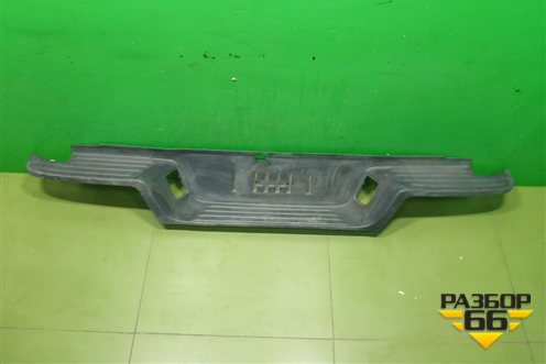 Накладка заднего бампера (AB3917B810AA) для Ford Ranger с 2006-2012г