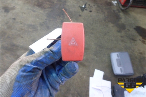 Кнопка аварийной сигнализации (LAX3710400) для Lifan Breez с 2007г (Бриз)